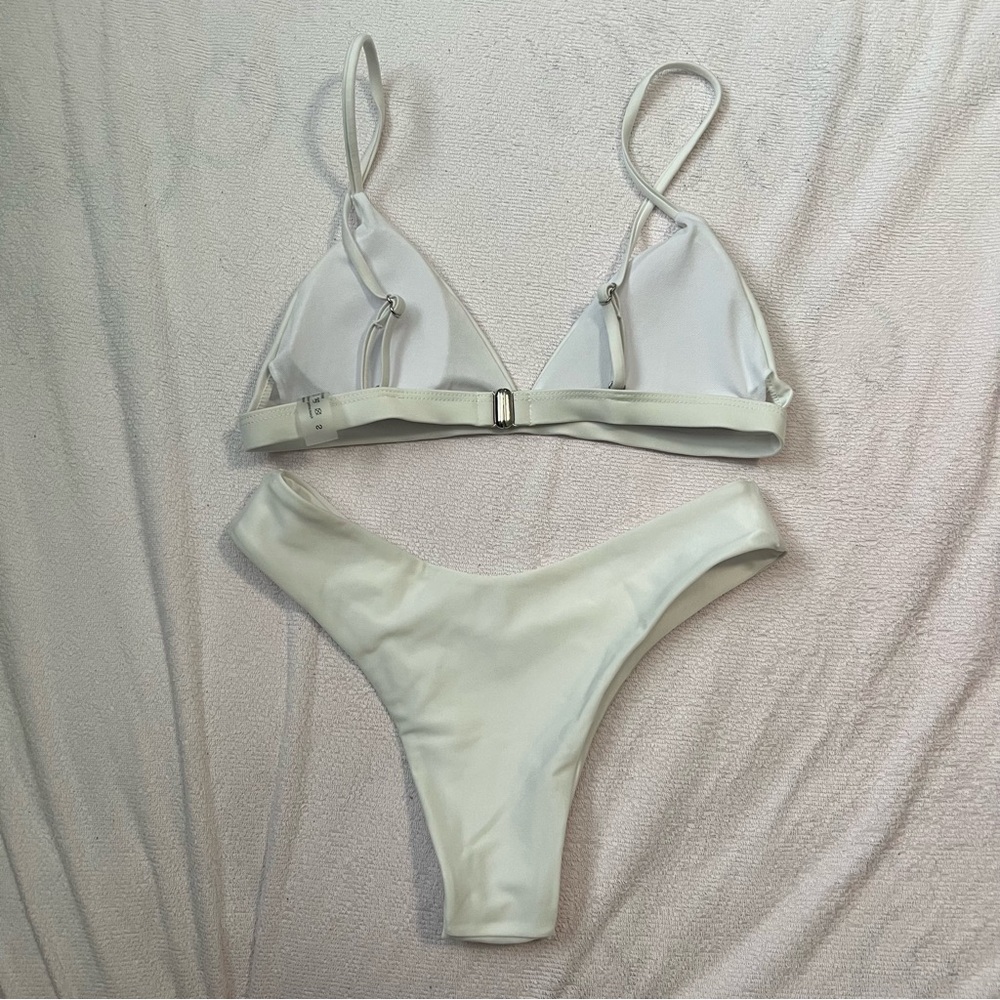 White Bikini Set - Picture 2 of 2